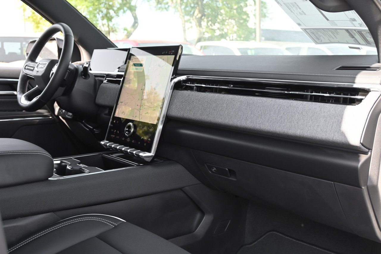New 2026 GMC Sierra EV Elevation AWD/4WD image 24