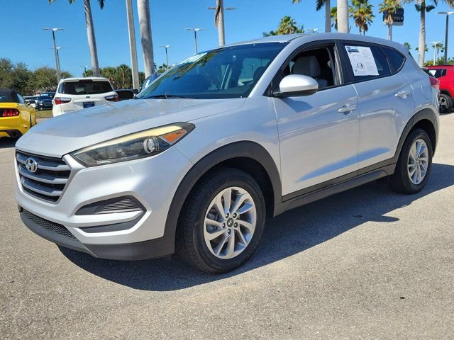 Used 2017 Hyundai Tucson SE FWD image 2