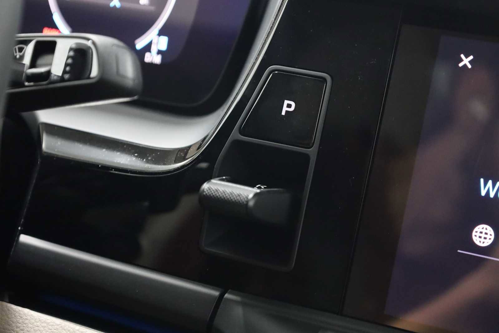 New 2025 Porsche Panamera 4 image 27