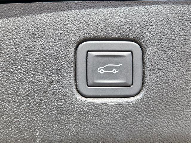 Used 2025 Chevrolet Blazer RS image 27