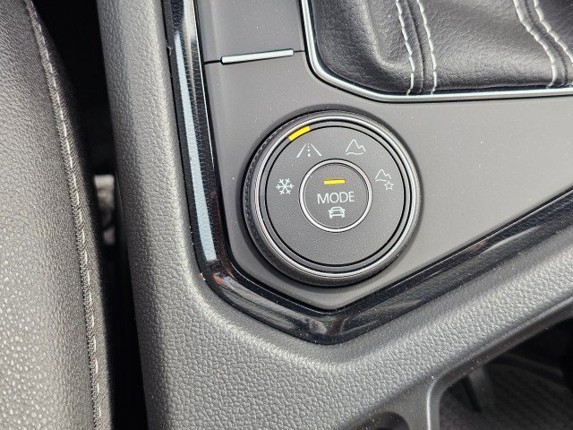 New 2027 Volkswagen Taos SE AWD/4WD image 36