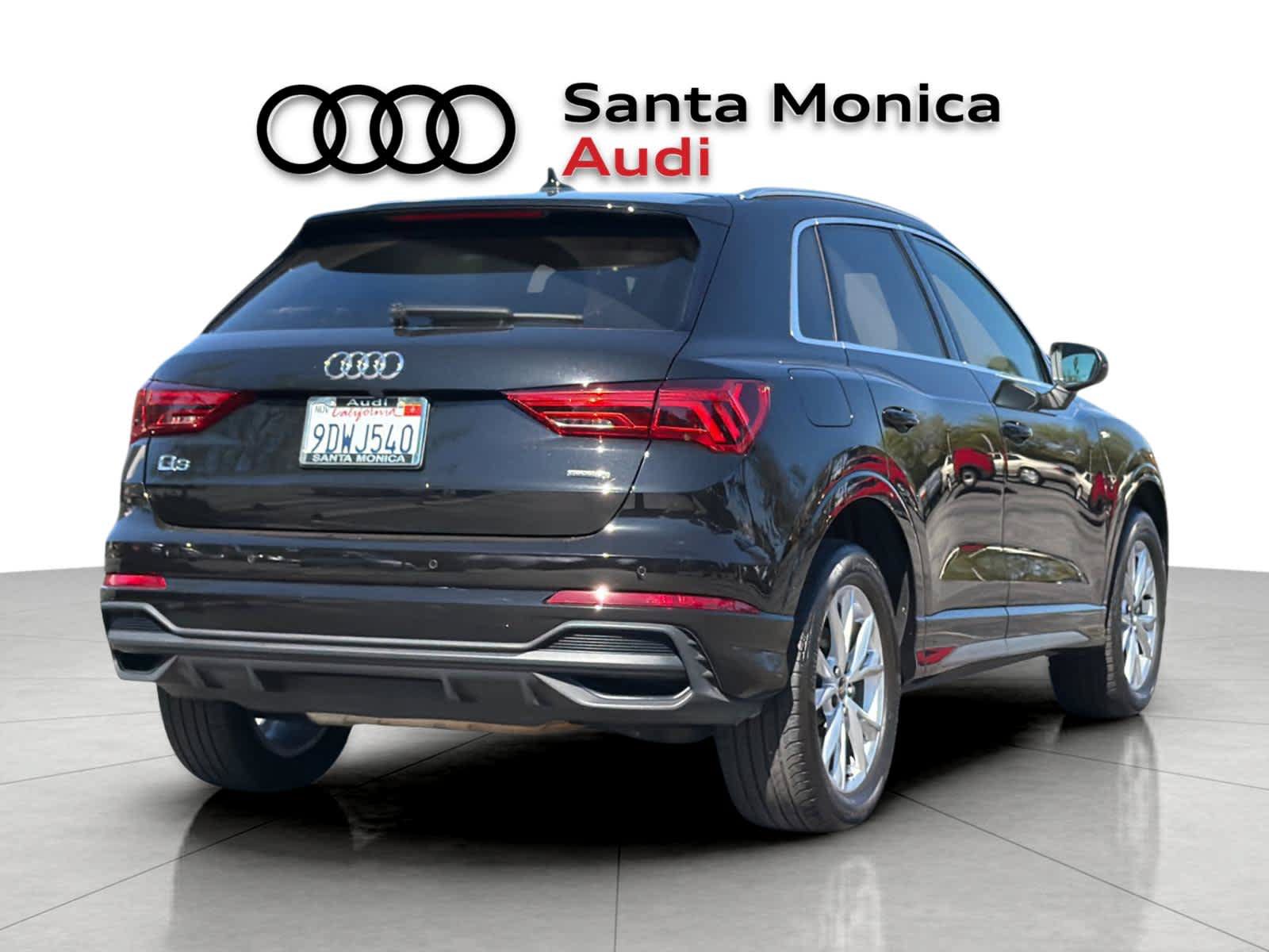 Used 2023 Audi Q3 2.0T Premium w/ Convenience Package AWD/4WD image 2