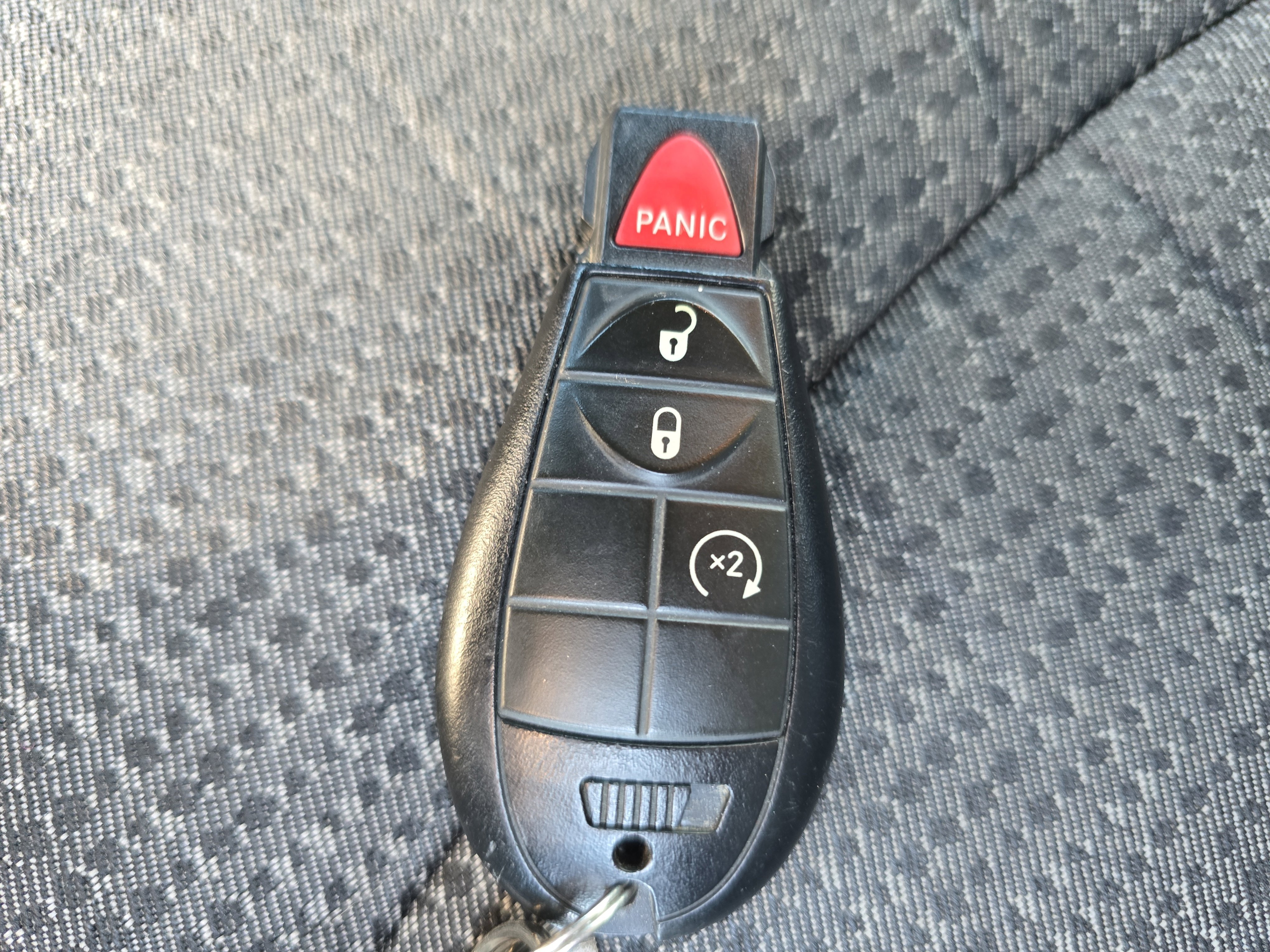 Used 2014 RAM 1500 Outdoorsman image 35