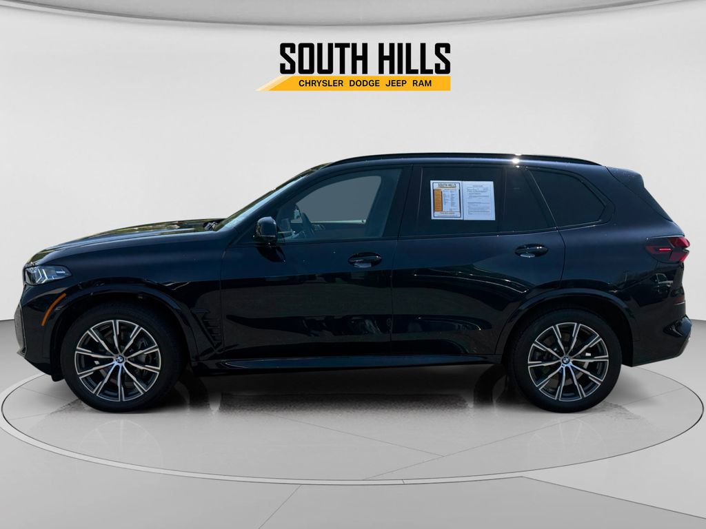 Used 2026 BMW X5 xDrive40i w/ M Sport Package AWD/4WD image 2