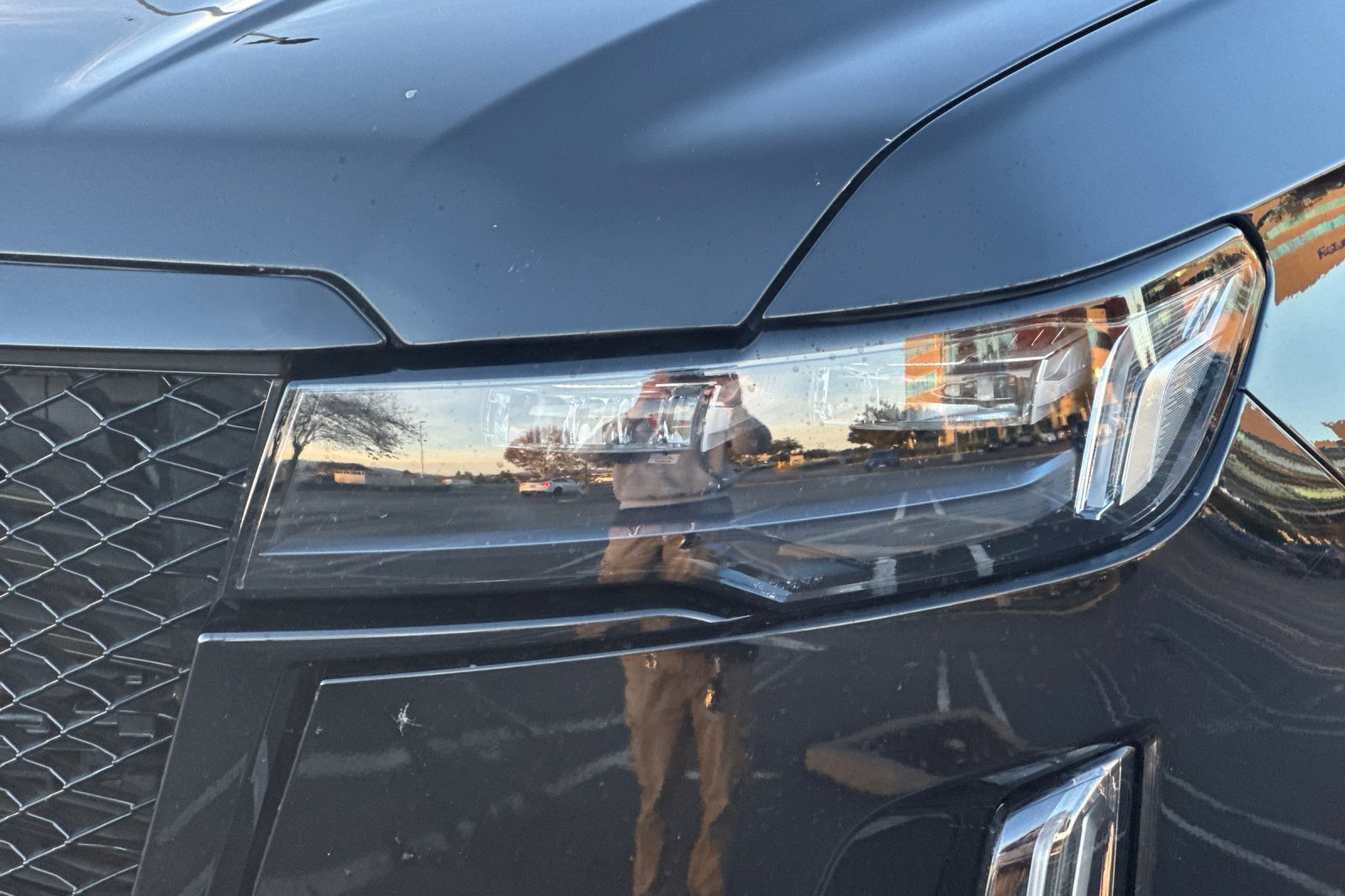 Used 2023 Cadillac Escalade Sport Platinum w/ LPO, ONYX Package image 53