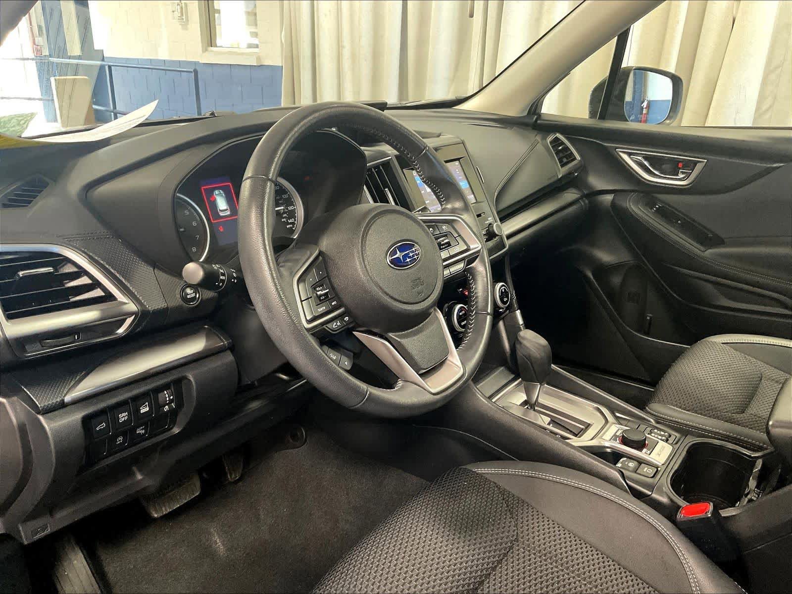 Used 2023 Subaru Forester Premium image 8