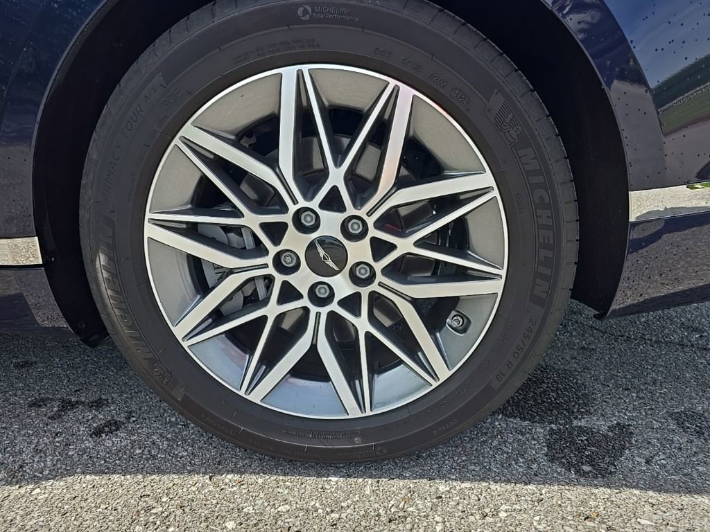 Used 2025 Genesis G80 2.5T image 12