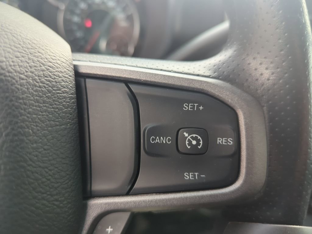 Used 2024 RAM 2500 Tradesman w/ Chrome Appearance Group image 27