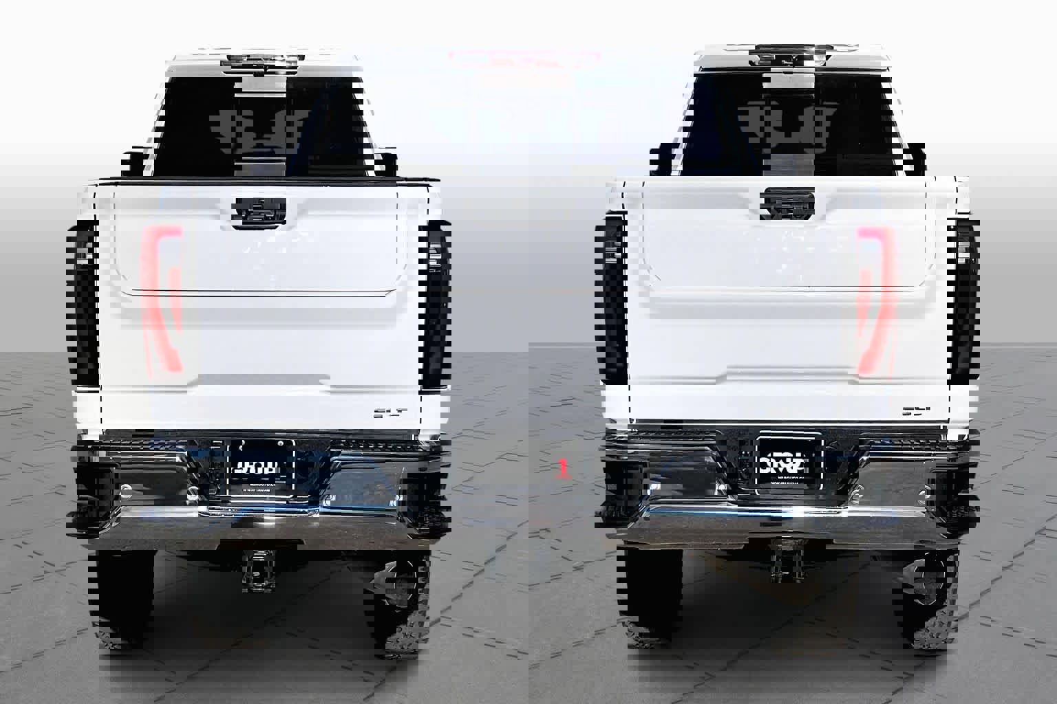 Used 2024 GMC Sierra 2500 SLT w/ SLT Premium Package image 10