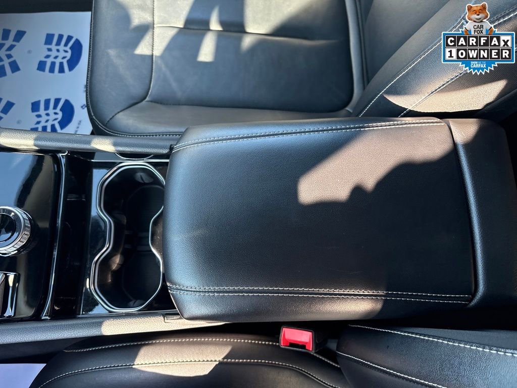 Used 2023 Jeep Grand Cherokee Limited image 25