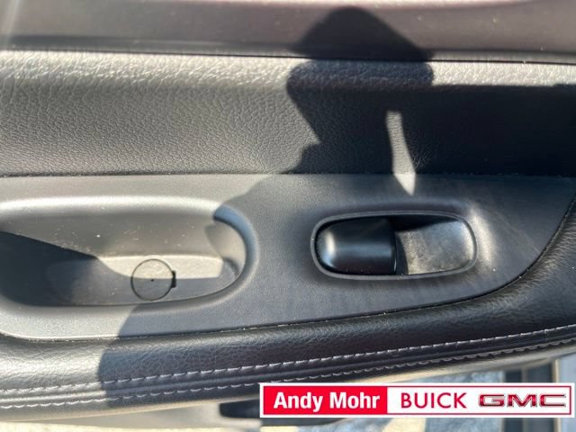 Used 2016 Nissan Rogue S FWD image 32