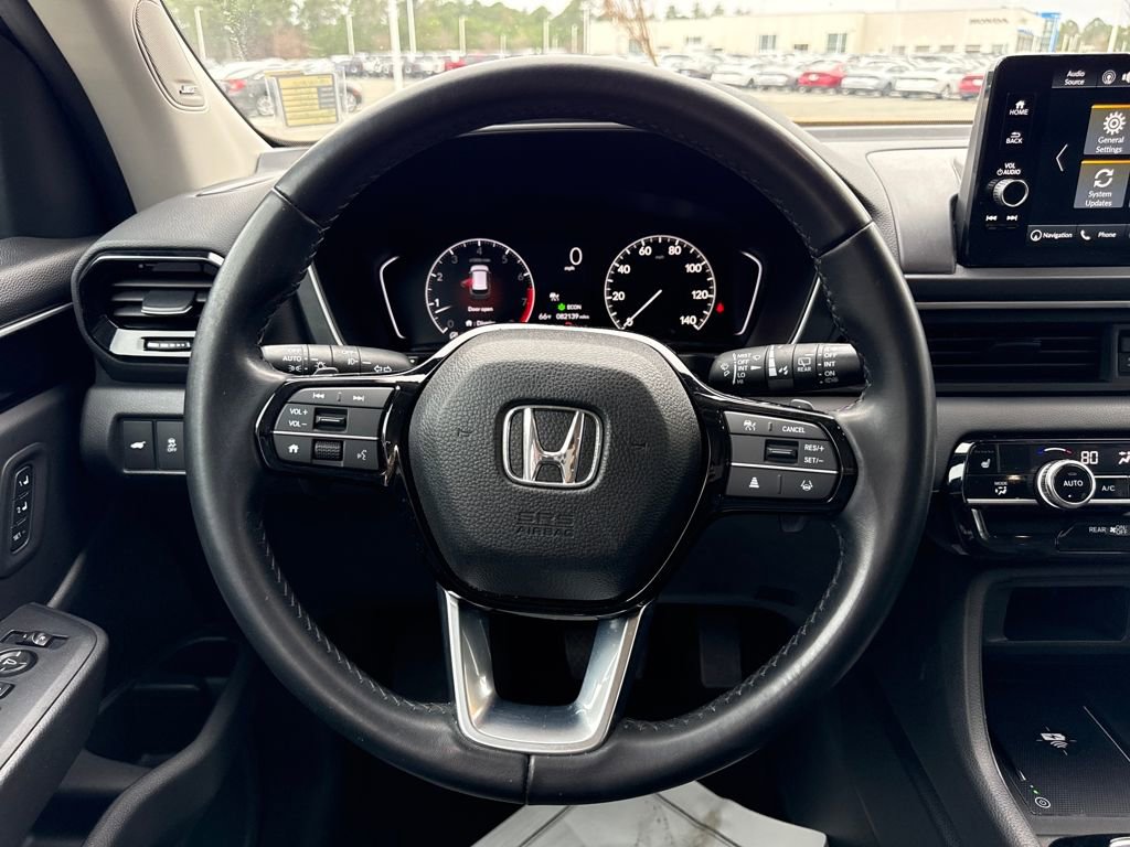 Used 2023 Honda Pilot Touring image 18