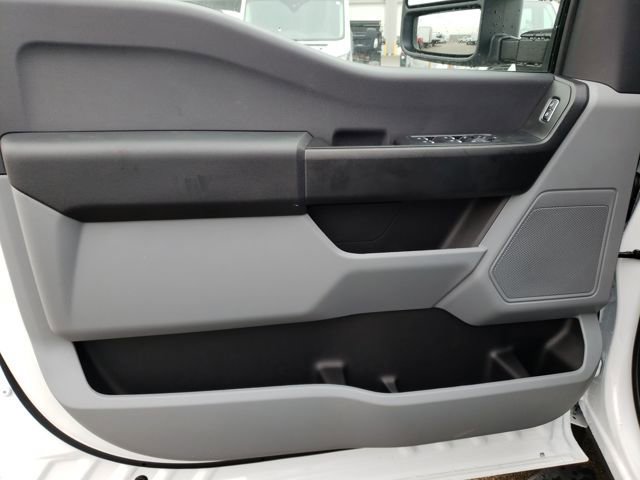 New 2026 Ford F550 4x4 Crew Cab image 15