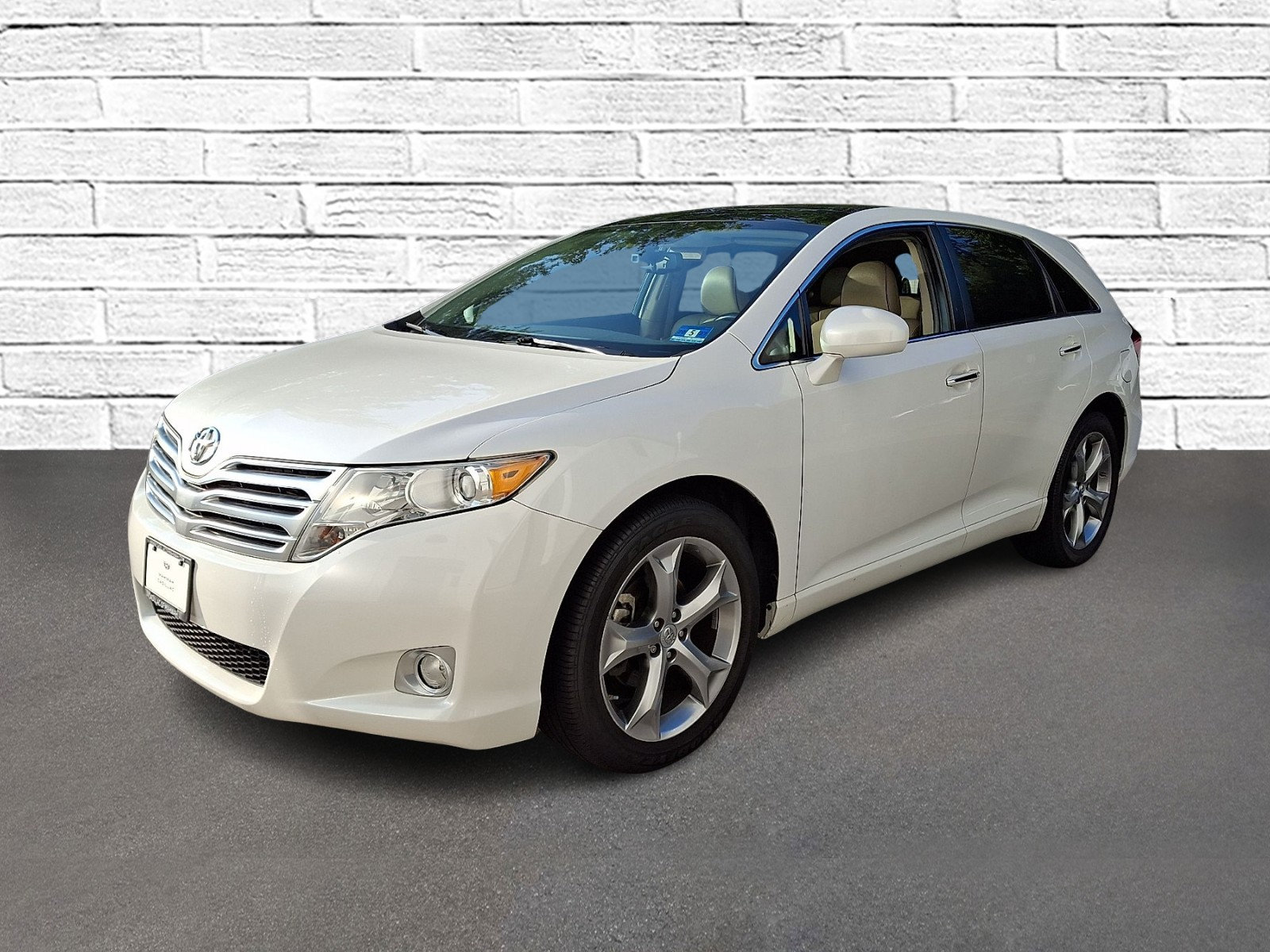 Used 2012 Toyota Venza Limited w/ Tow Pkg AWD/4WD image 4