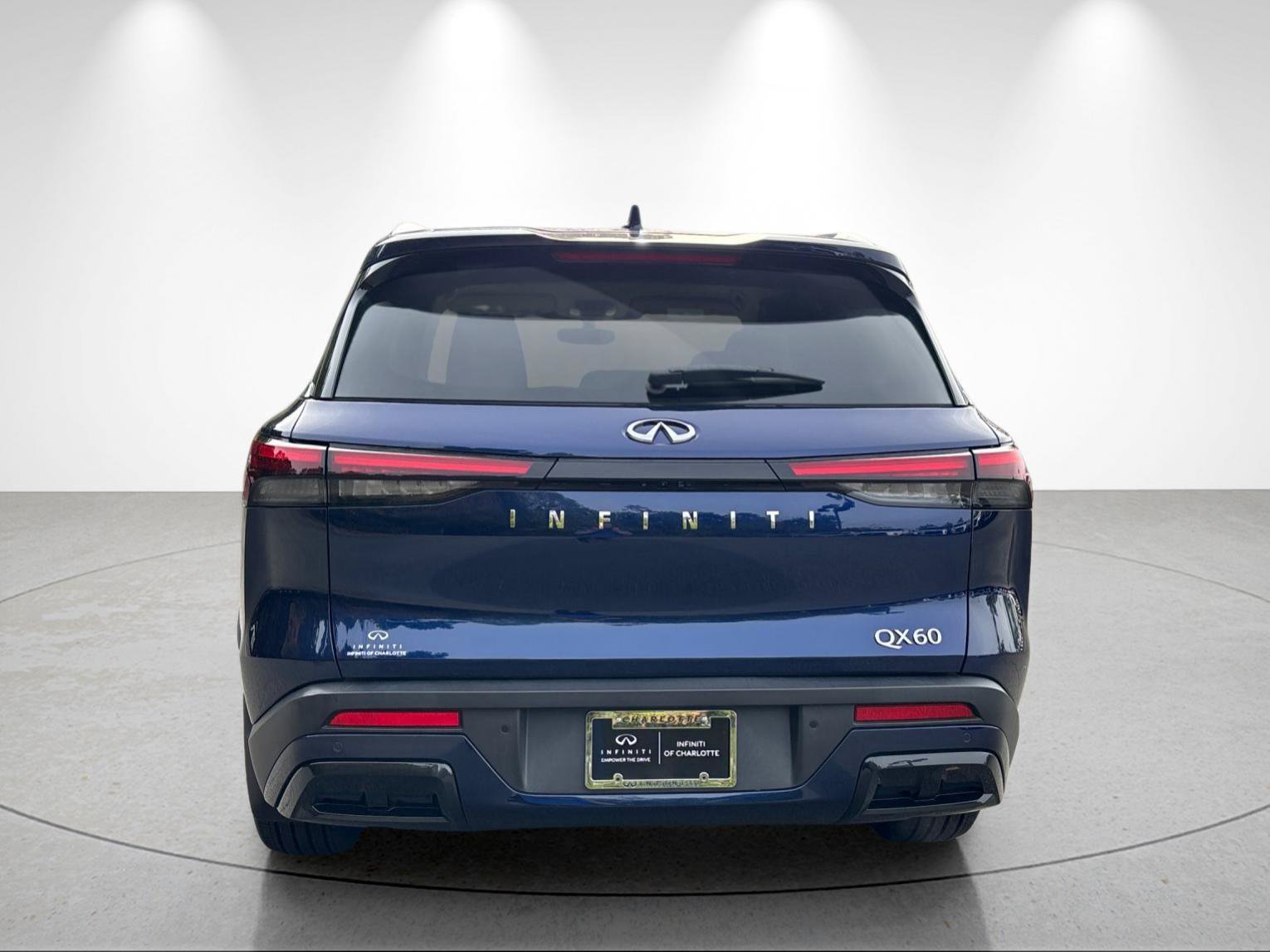 Used 2024 INFINITI QX60 Luxe FWD image 4