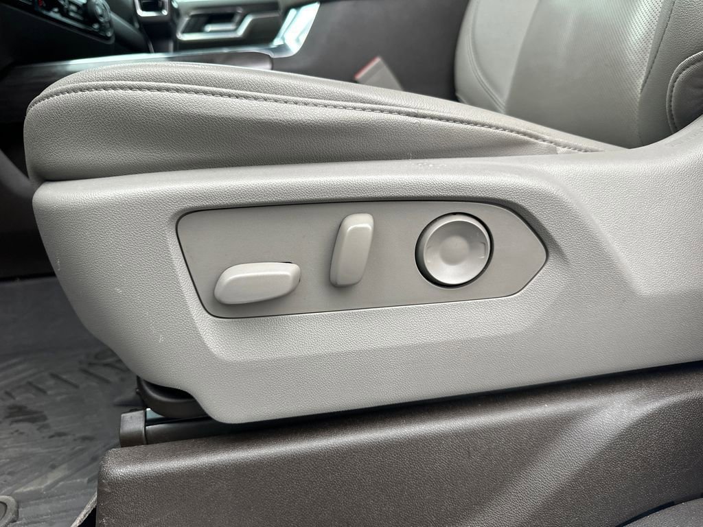 Used 2022 Chevrolet Silverado 1500 LTZ image 21