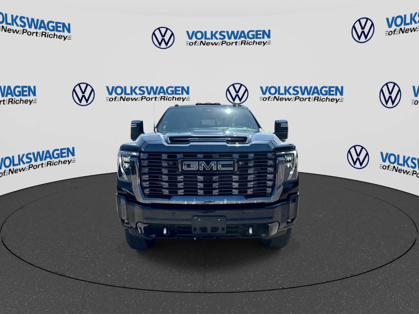 Used 2024 GMC Sierra 3500 Denali Ultimate AWD/4WD image 17