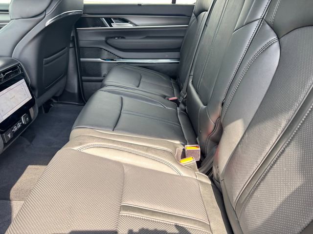 New 2026 Jeep Grand Wagoneer Summit w/ Premium Group III AWD/4WD image 14