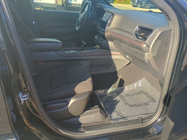Used 2025 Dodge Durango GT AWD/4WD image 14