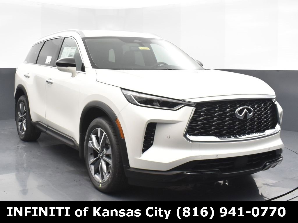 New 2025 INFINITI QX60 Luxe w/ Vision Package