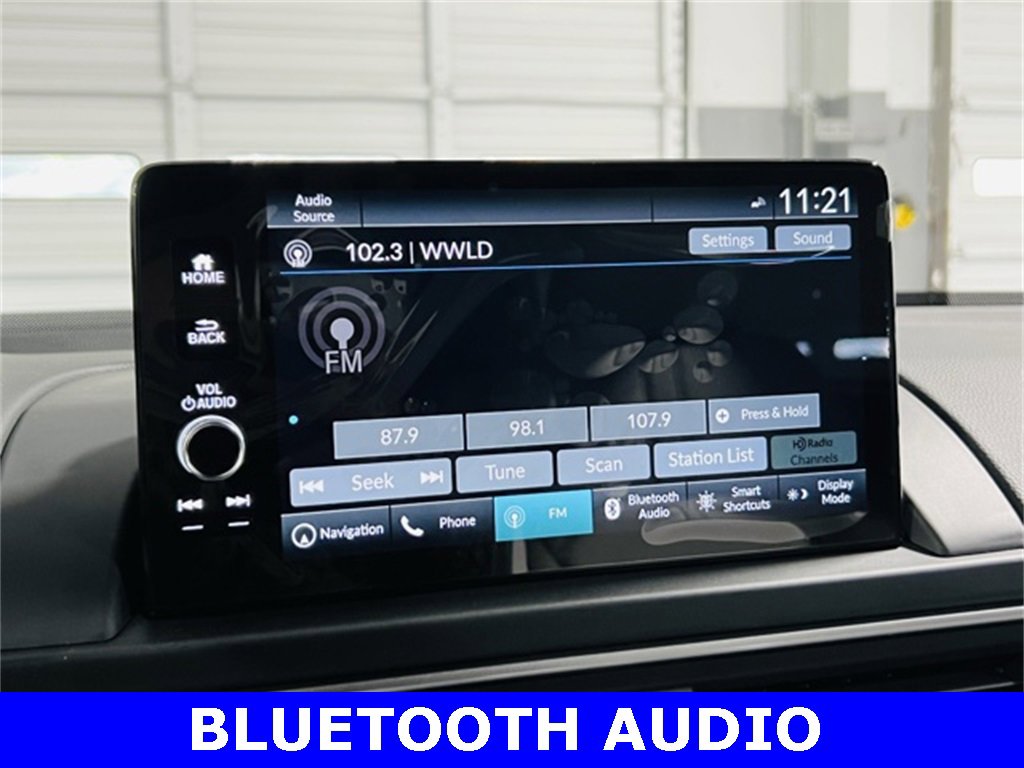 New 2025 Honda Pilot Touring image 6