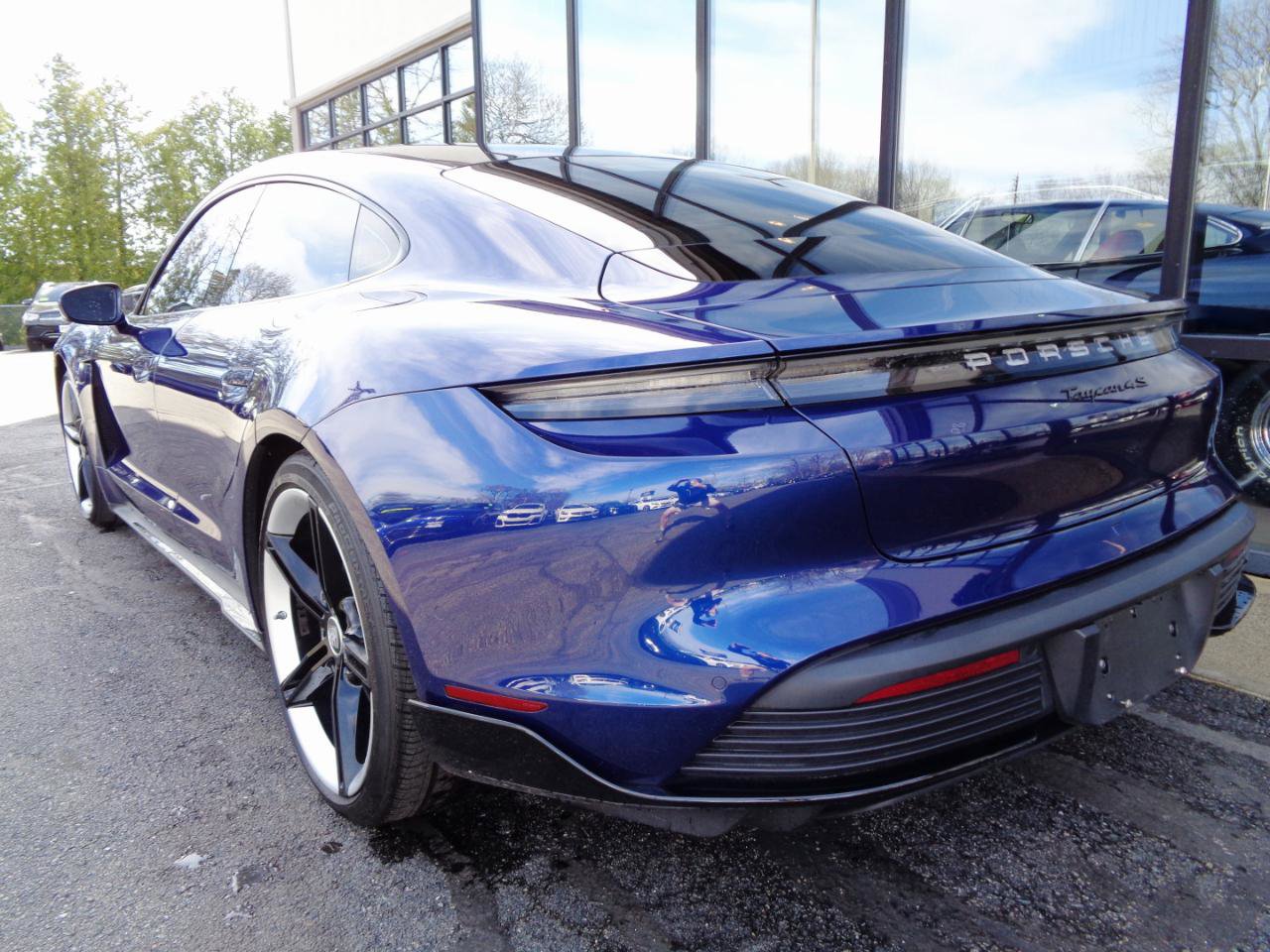 Used 2020 Porsche Taycan 4S image 7