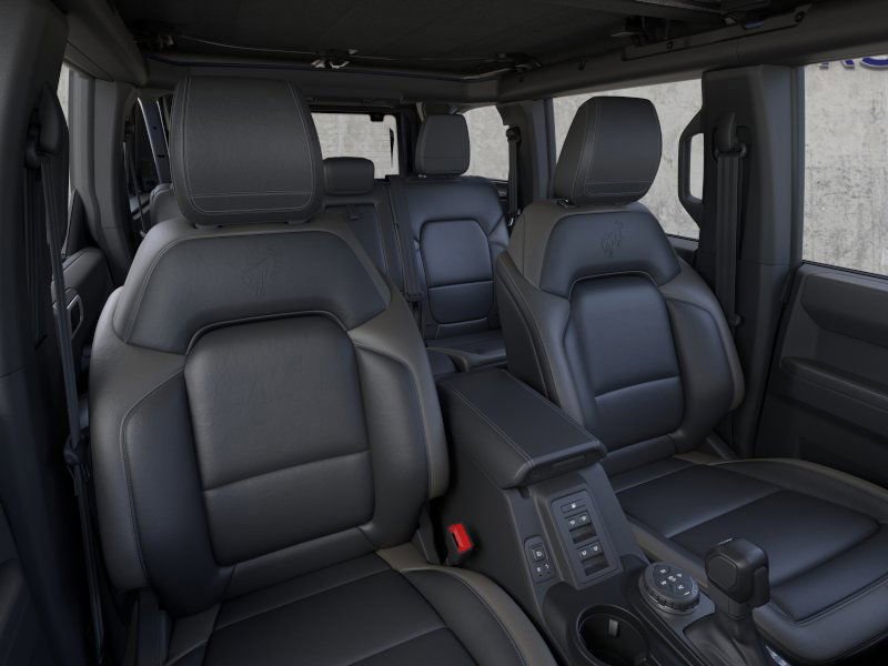 New 2025 Ford Bronco Outer Banks w/ Sasquatch Package image 10