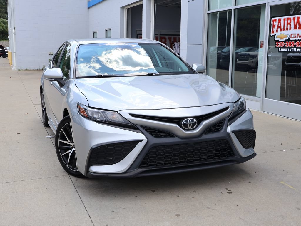 Used 2022 Toyota Camry SE FWD image 33