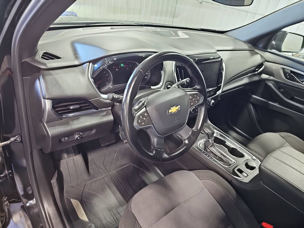 Used 2023 Chevrolet Traverse LT w/ LPO, Floor Liner Package AWD/4WD image 16