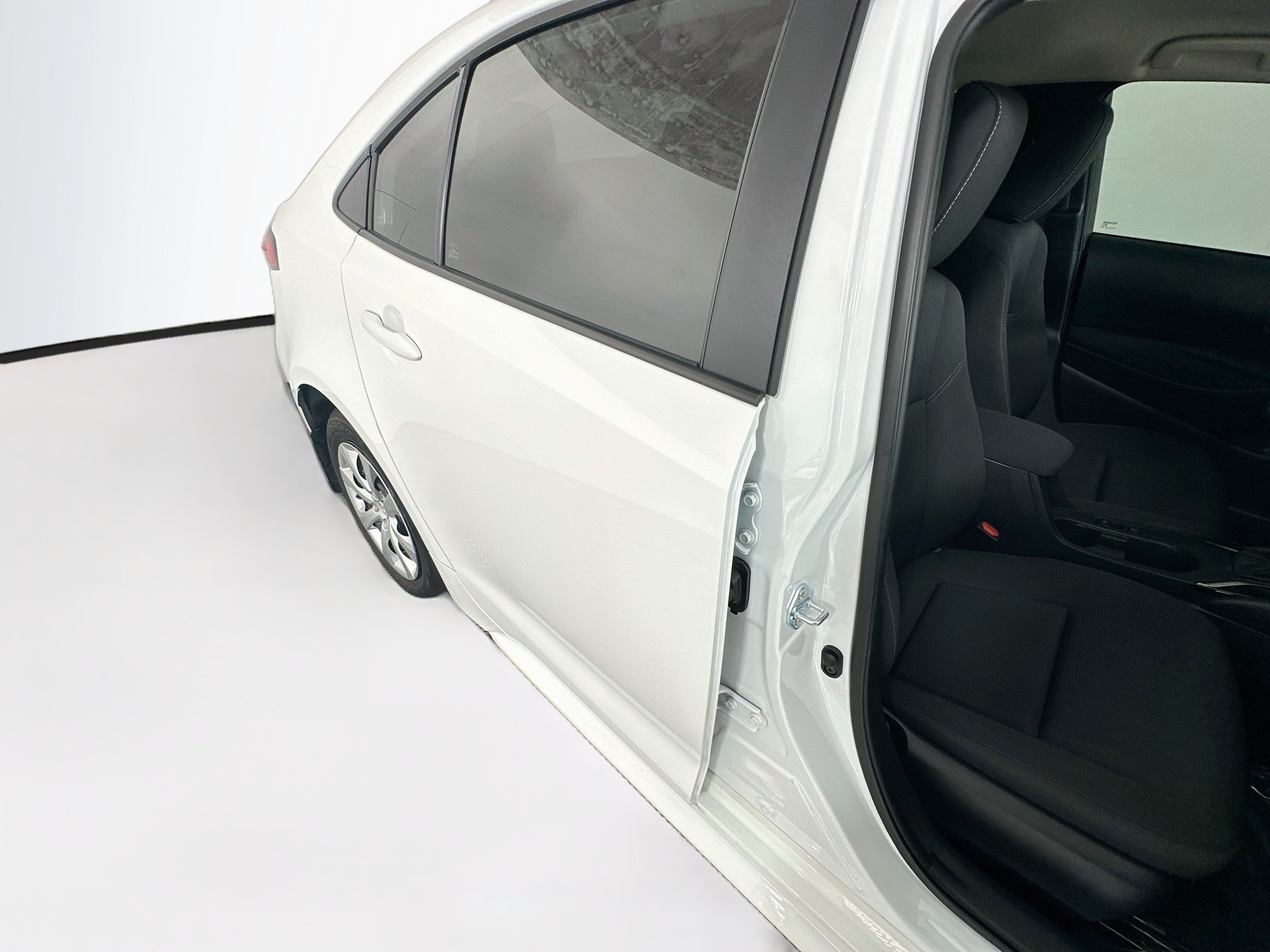 Certified 2025 Toyota Corolla LE FWD image 27