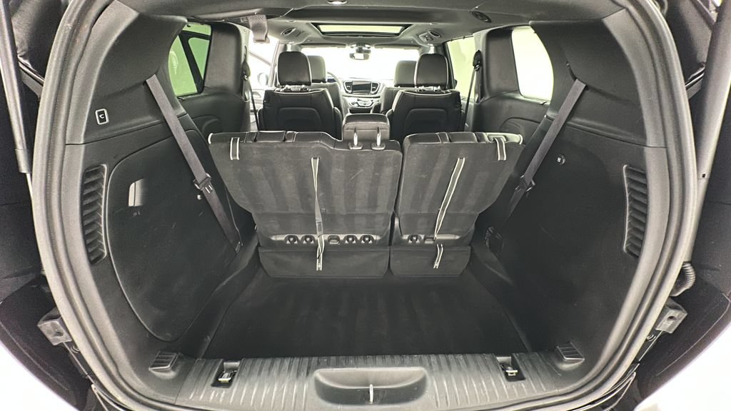 Used 2025 Chrysler Pacifica Limited FWD image 24