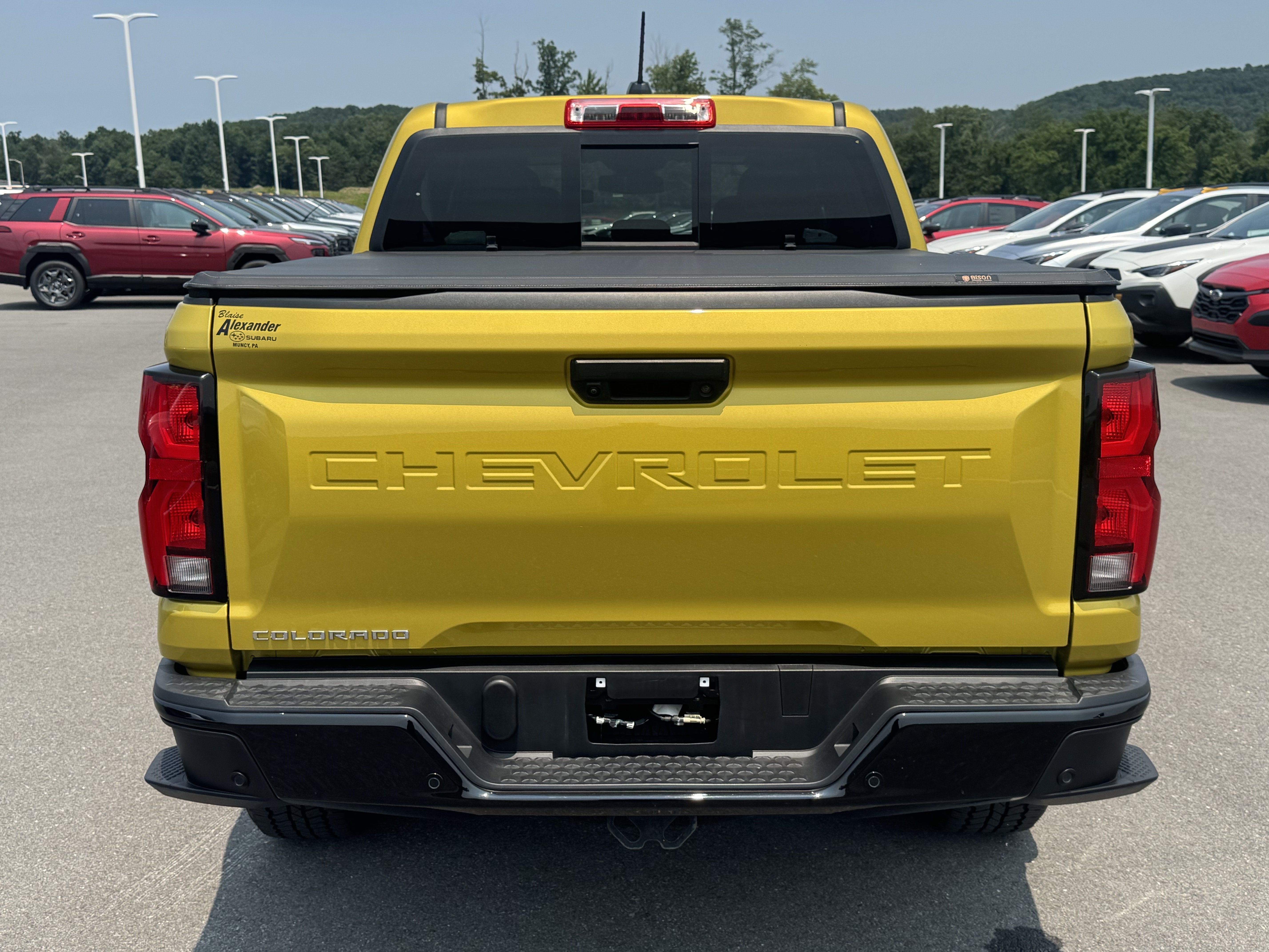 Used 2023 Chevrolet Colorado Z71 w/ Z71 Convenience Package 2 AWD/4WD image 4