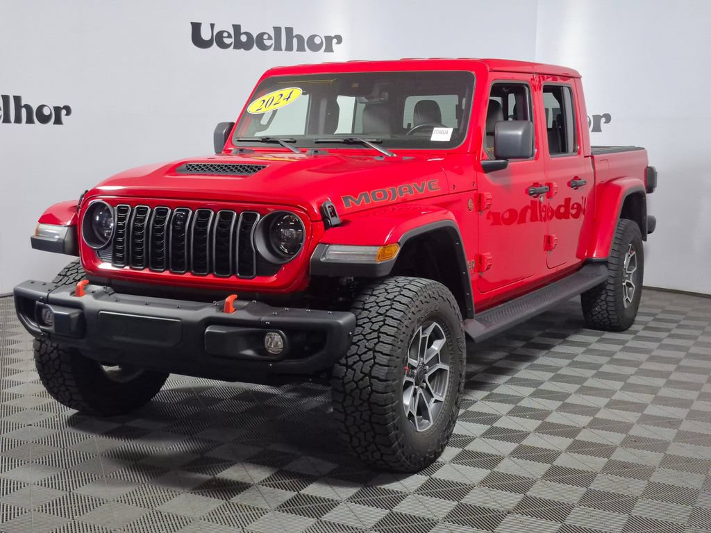 Used 2024 Jeep Gladiator Mojave AWD/4WD image 3