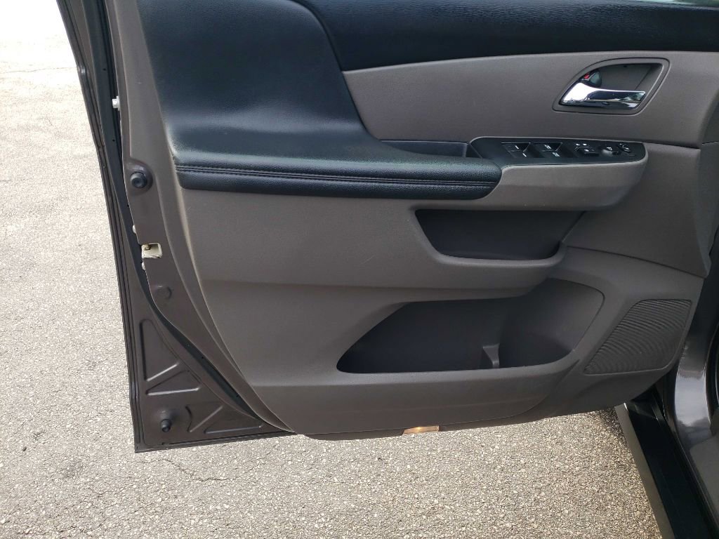 Used 2015 Honda Odyssey EX image 30