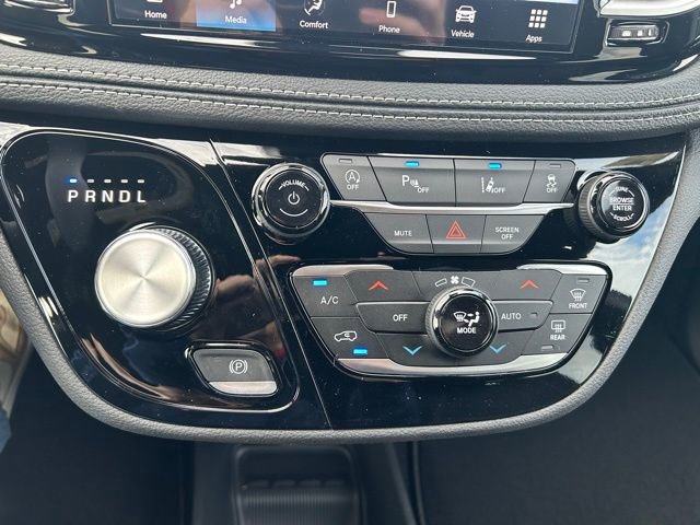 New 2026 Chrysler Pacifica Select image 22