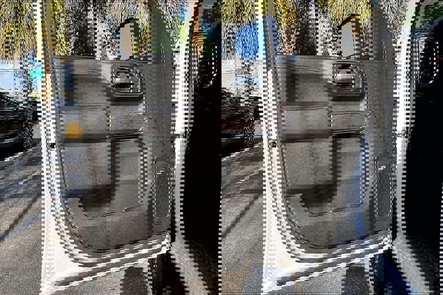 Used 2020 Chevrolet Silverado 3500 LTZ w/ LTZ Premium Package image 23