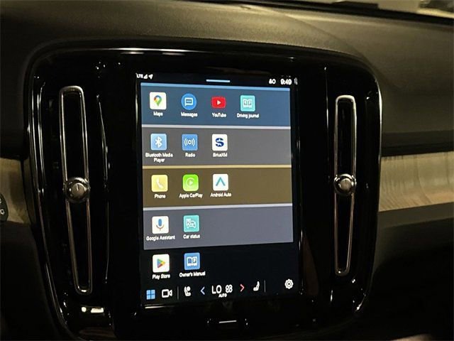 New 2025 Volvo XC40 B5 Core w/ Protection Package Premier image 16