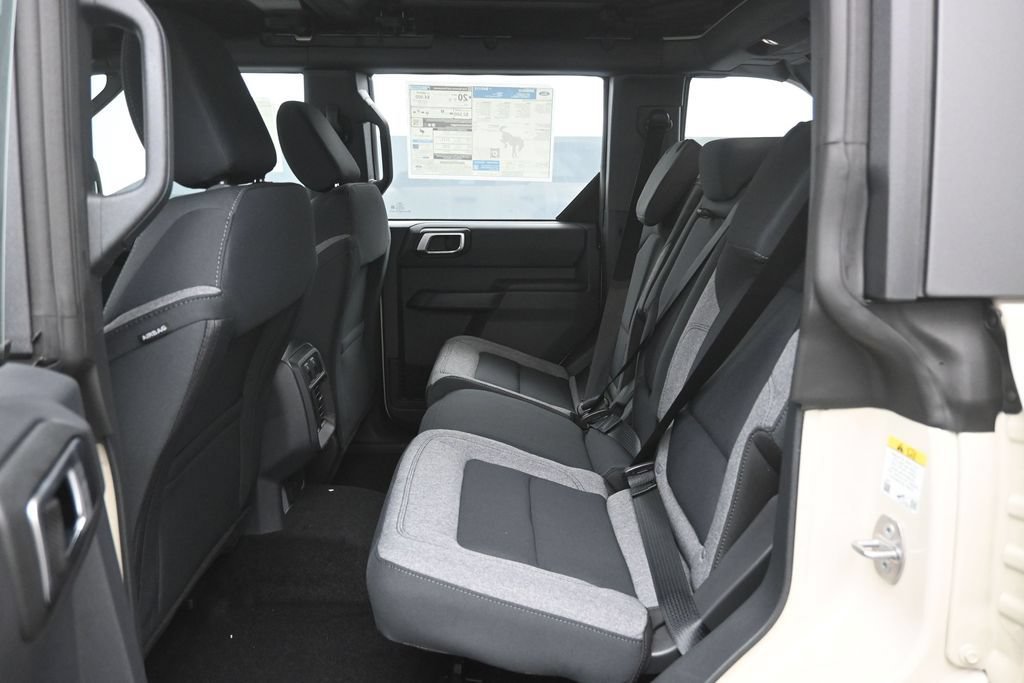 New 2026 Ford Bronco 4-Door AWD/4WD image 2