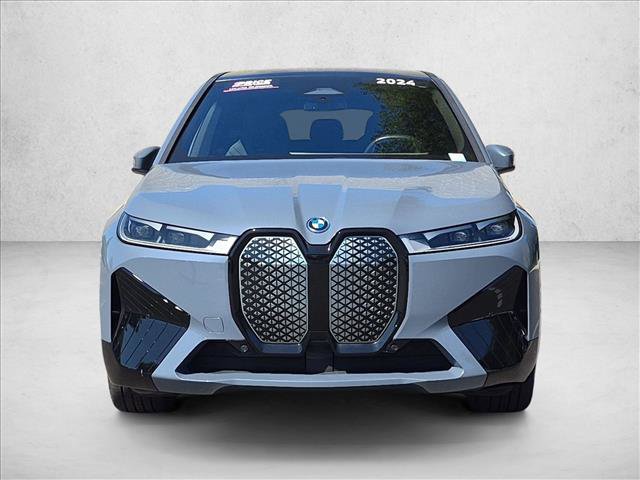 Used 2024 BMW iX xDrive50 w/ Sport Package AWD/4WD image 2