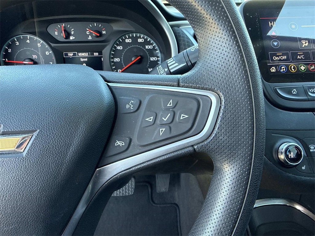 Used 2023 Chevrolet Malibu LT image 16