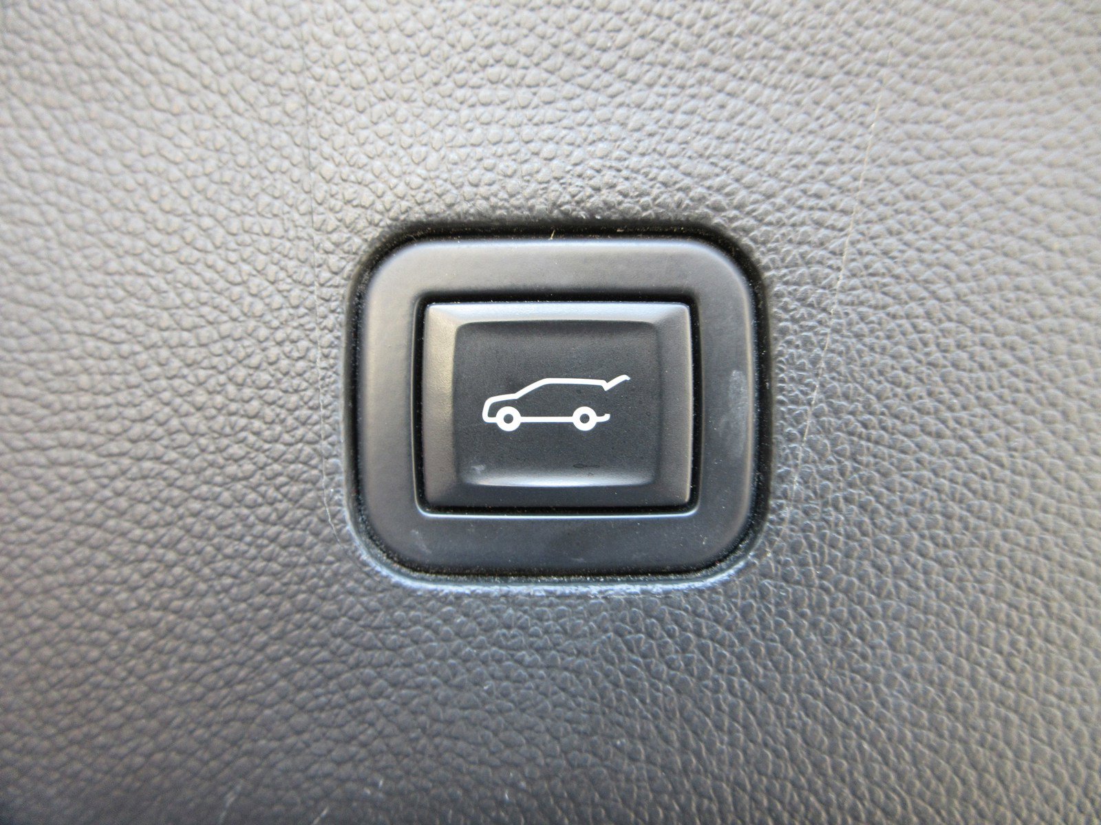 Used 2020 Buick Enclave Avenir w/ Avenir Technology Package image 60