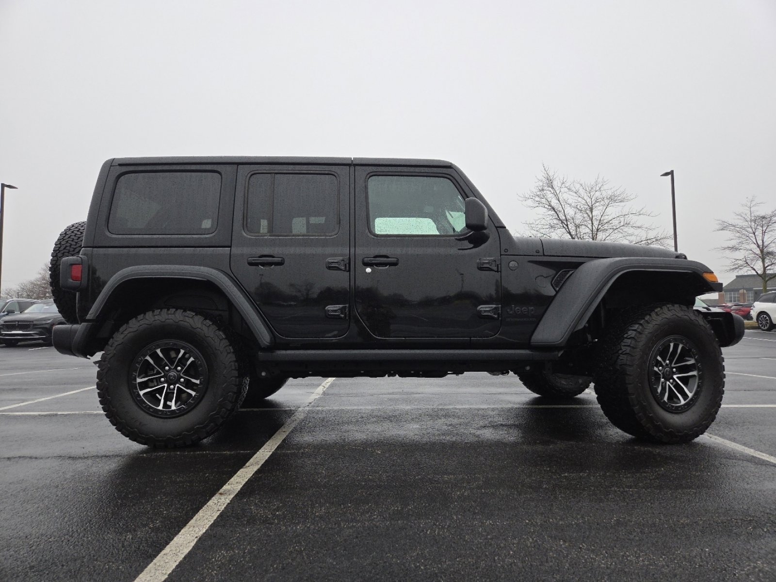 Used 2025 Jeep Wrangler Unlimited Sport image 17