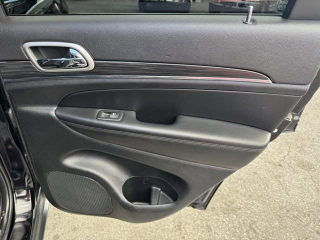 Used 2022 Jeep Grand Cherokee Limited w/ Tech Group image 19