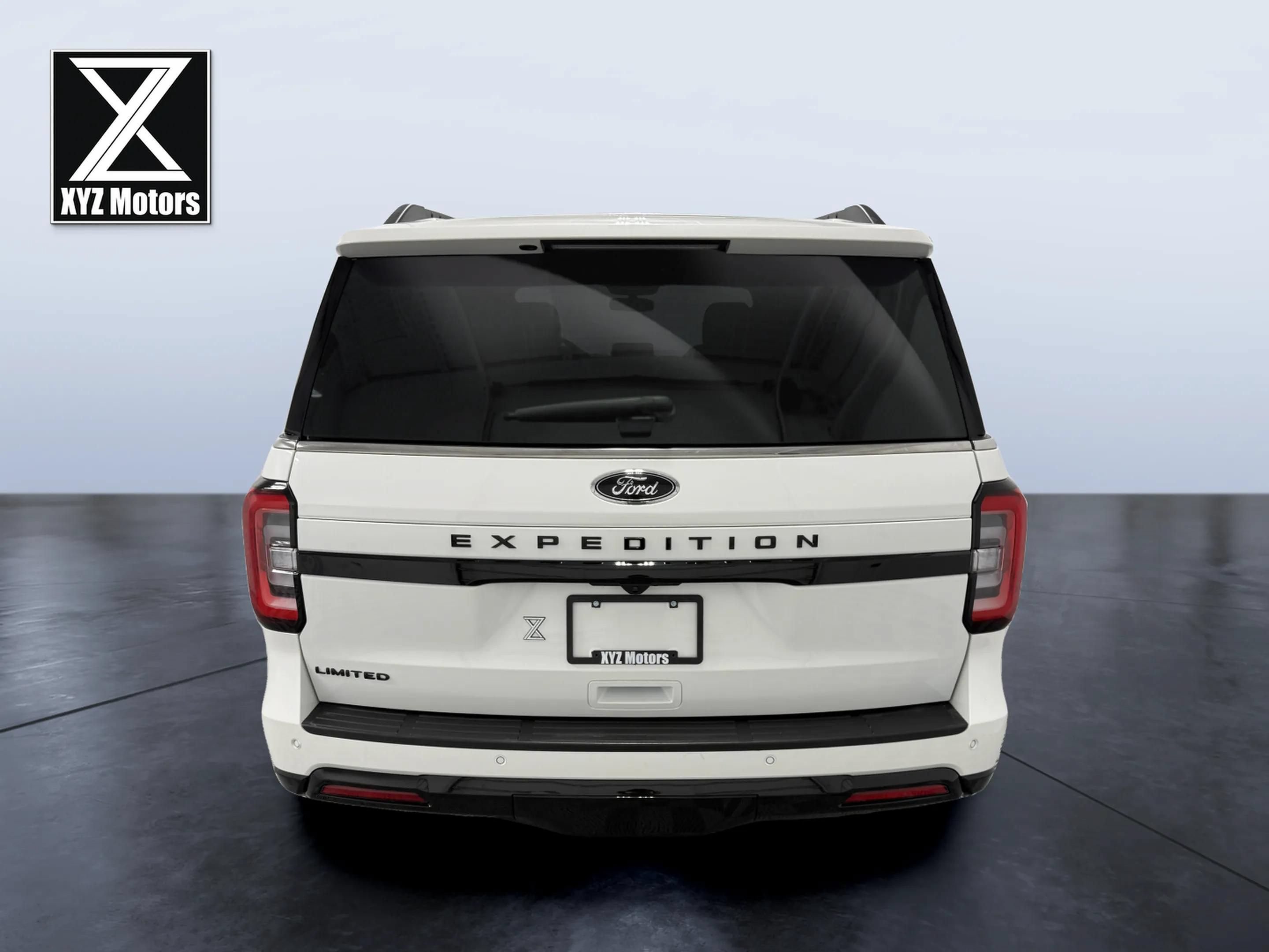 Used 2023 Ford Expedition Limited AWD/4WD image 5
