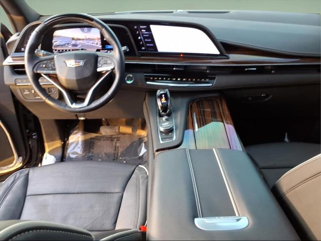 Used 2024 Cadillac Escalade ESV Premium Luxury w/ Performance Package image 17