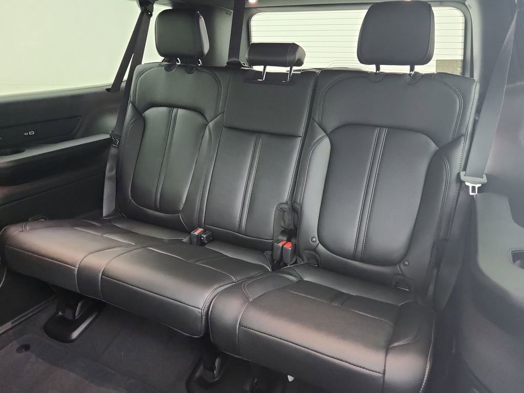 New 2025 Jeep Wagoneer L Series III w/ Quick Order Package 25C Super image 33