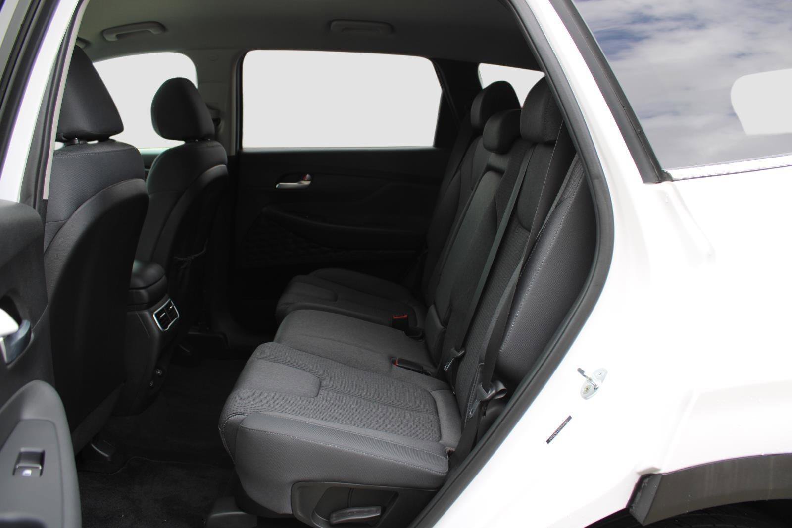 Used 2023 Hyundai Santa Fe SEL image 34