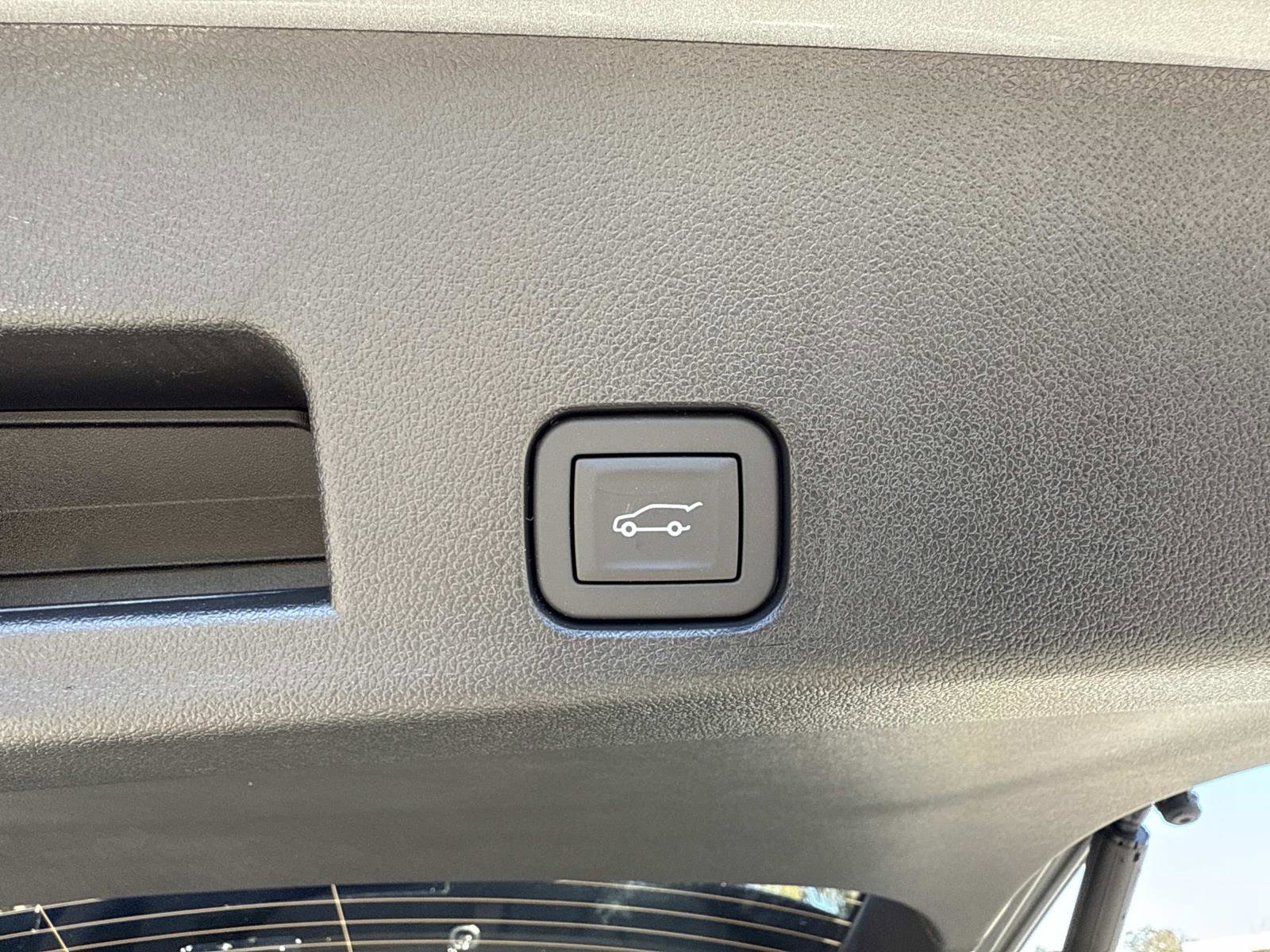 New 2026 Chevrolet Traverse RS FWD image 35