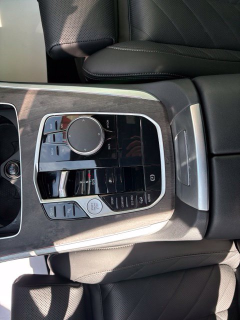 Certified 2024 BMW X5 xDrive40i w/ Premium Package AWD/4WD image 13