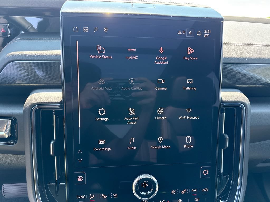 New 2026 GMC Yukon XL AT4 AWD/4WD image 22
